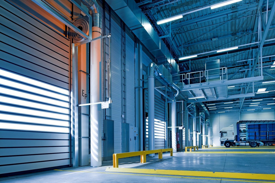 industrial-hall-1630742_1280.960x0-aspect.jpg